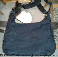 China Black Nylon Shoulder Bag / Purse / Tote Bag supplier